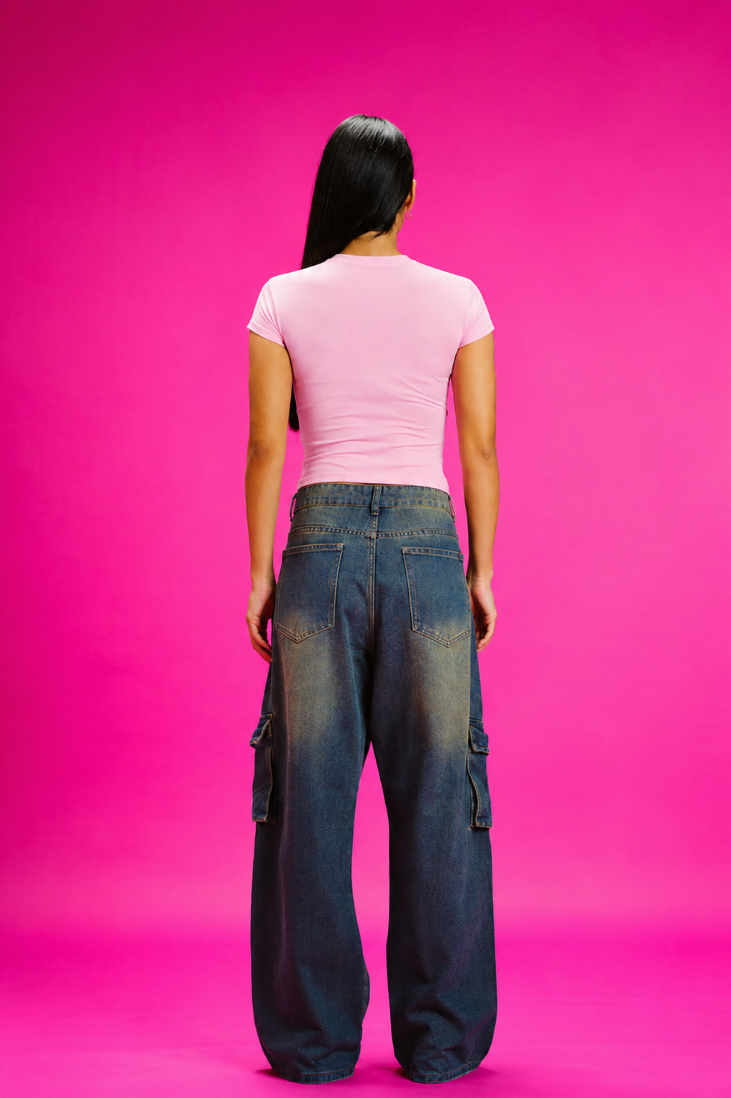 C&L EXCLUSIVES COLLECTION WOMEN'S FITTED TEE